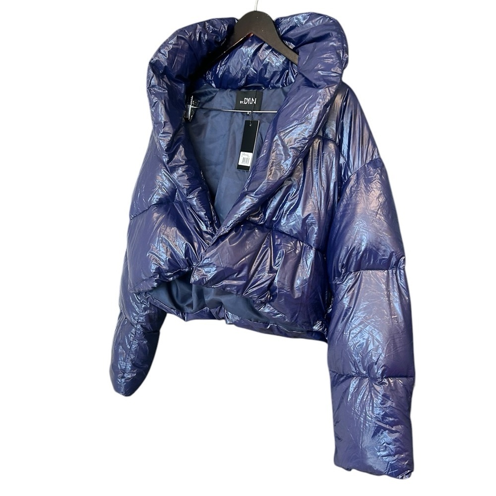 By.DYLN (Revolve) NWT M blue/black slight crop shiny puffer